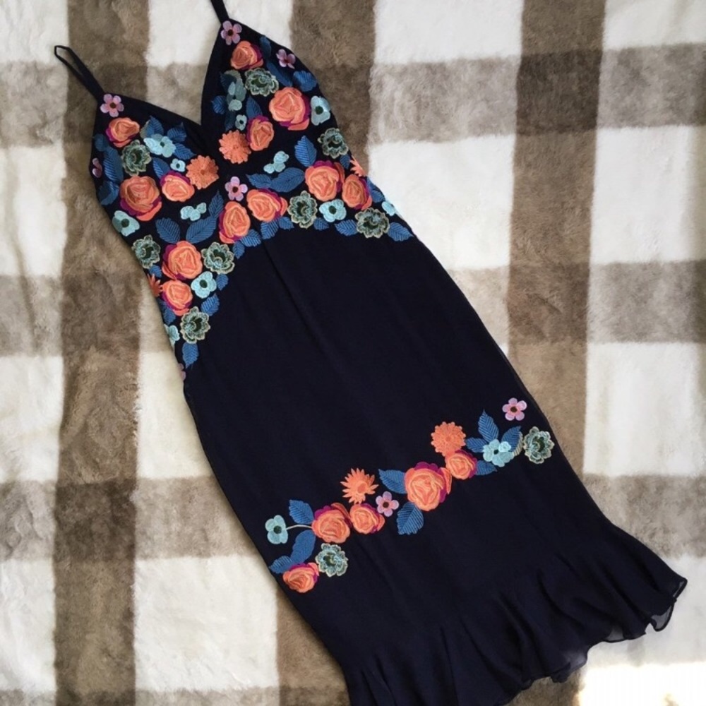 Nicole Miller Embroidered Dress Blue Size 2